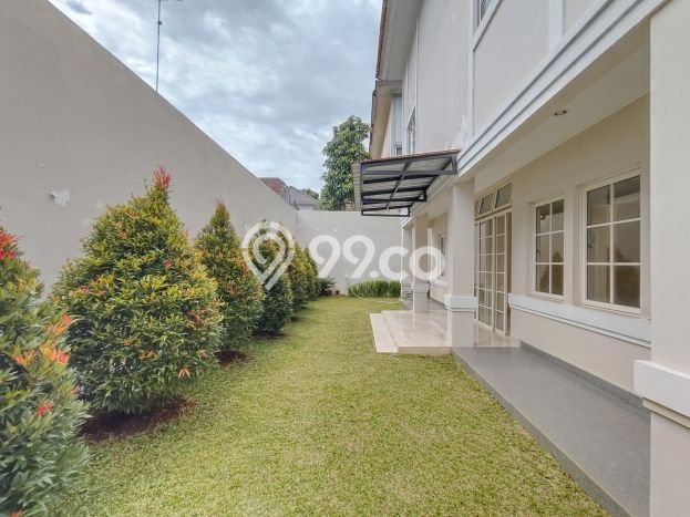 Ready to Use! Premium House LT 235m2 Desain Modern di Sentul Ready to Use! Premium House LT 235m2 Desain Modern di Sentul