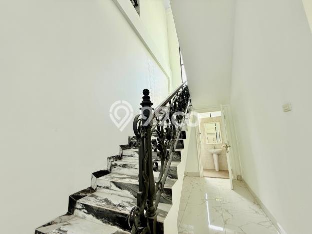 Rumah Elit Modern Siap Huni di Sentul Bogor Rumah Elit Modern Siap Huni di Sentul Bogor