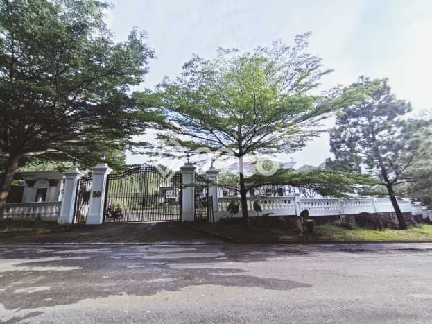 Rumah Luxury Modern Tanpa Renovasi di Sentul Bogor Rumah Luxury Modern Tanpa Renovasi di Sentul Bogor