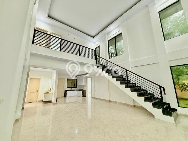 Rumah Mewah LB 400m2 Siap Pakai Desain Elegan di Sentul City, Bogor Rumah Mewah LB 400m2 Siap Pakai Desain Elegan di Sentul City, Bogor