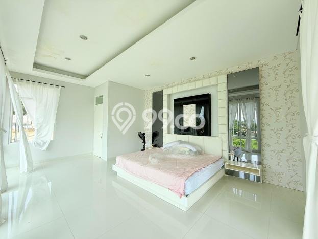 Ready to Use! Luxury House LT 442m2 Desain Modern di Sentul Ready to Use! Luxury House LT 442m2 Desain Modern di Sentul