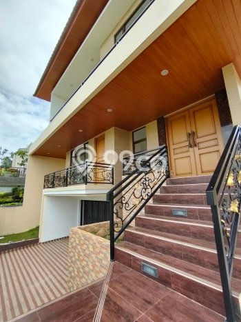 Rumah Elit Modern Tanpa Renovasi di Sentul Bogor Rumah Elit Modern Tanpa Renovasi di Sentul Bogor