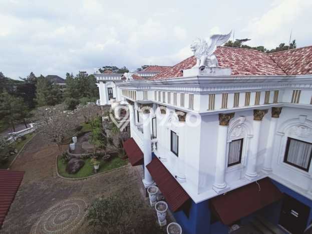 Rumah Luxury Modern Tanpa Renovasi di Sentul Bogor Rumah Luxury Modern Tanpa Renovasi di Sentul Bogor
