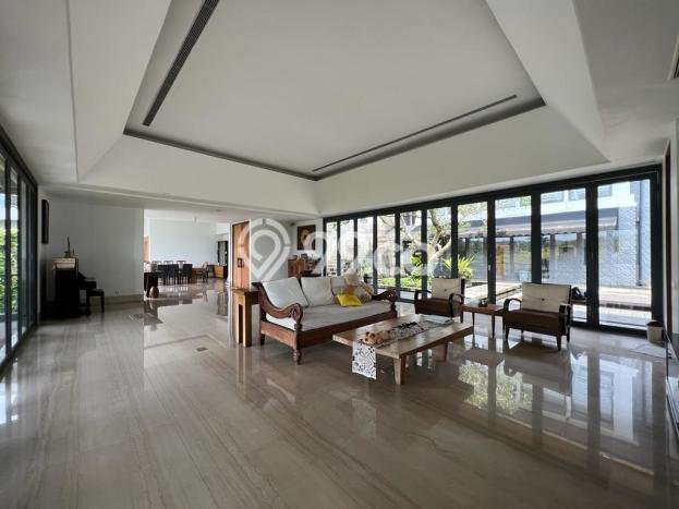 For Sale! Luxury House LT 1885m2 Desain Modern di Sentul For Sale! Luxury House LT 1885m2 Desain Modern di Sentul