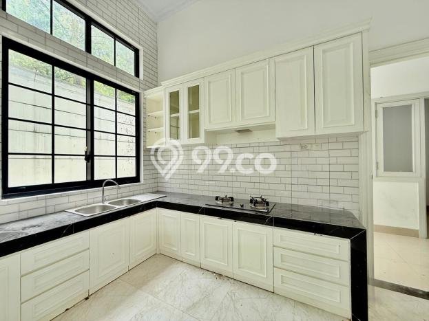 Jual Rumah Mewah Megah Dengan View Eksklusif di Sentul, Bogor Jual Rumah Mewah Megah Dengan View Eksklusif di Sentul, Bogor