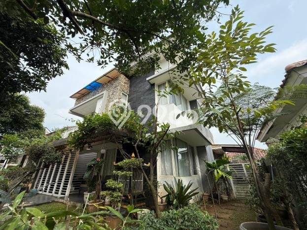 Jual Rumah Mewah Megah Dengan View Cantik di Sentul City, Bogor Jual Rumah Mewah Megah Dengan View Cantik di Sentul City, Bogor