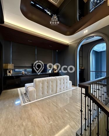 Rumah Mewah LB 450m2 Siap Pakai Desain Elegan di Veteran, Jakarta Selatan Rumah Mewah LB 450m2 Siap Pakai Desain Elegan di Veteran, Jakarta Selatan