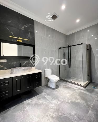 For Sale! Premium House LT 200m2 Desain Modern di Joglo For Sale! Premium House LT 200m2 Desain Modern di Joglo