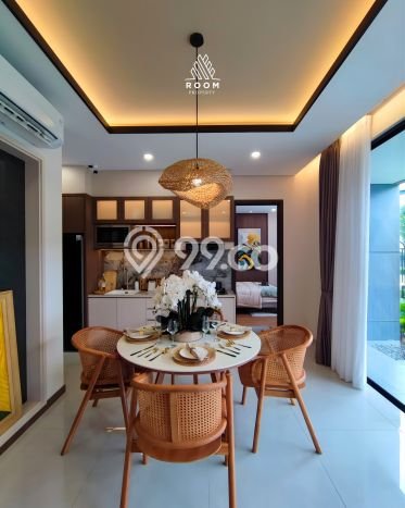 Rumah Mewah LB 186m2 Siap Pakai Desain Elegan di Bintaro, Tangerang Selatan Rumah Mewah LB 186m2 Siap Pakai Desain Elegan di Bintaro, Tangerang Selatan
