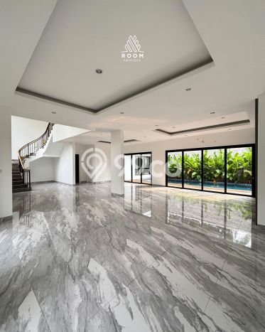 Hunian Mewah LB 645m2 Siap Huni Desain Elegan di Bintaro, Tangerang Selatan Hunian Mewah LB 645m2 Siap Huni Desain Elegan di Bintaro, Tangerang Selatan