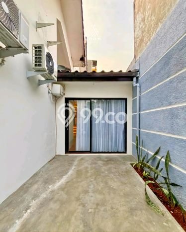 Ready to Use! Premium House LT 250m2 Desain Elegan di Bintaro Ready to Use! Premium House LT 250m2 Desain Elegan di Bintaro