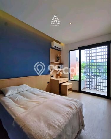 Rumah Elit LB 160m2 Siap Huni Desain Elegan di Puri Indah, Jakarta Barat Rumah Elit LB 160m2 Siap Huni Desain Elegan di Puri Indah, Jakarta Barat