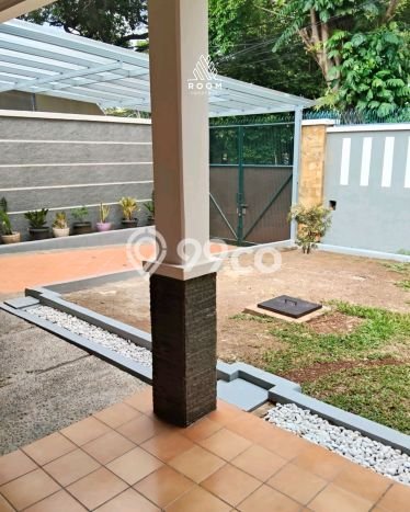 Hunian Bagus Disewakan di Wijaya, Jakarta Selatan LT 468m2, LB 322m2 Hunian Bagus Disewakan di Wijaya, Jakarta Selatan LT 468m2, LB 322m2