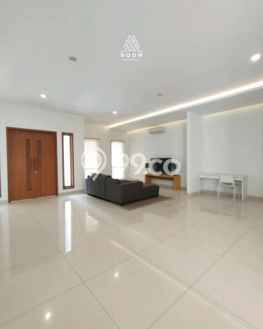 Rumah Modern Dikontrakkan di Menteng Jakarta Pusat Area Sangat Strategis Rumah Modern Dikontrakkan di Menteng Jakarta Pusat Area Sangat Strategis