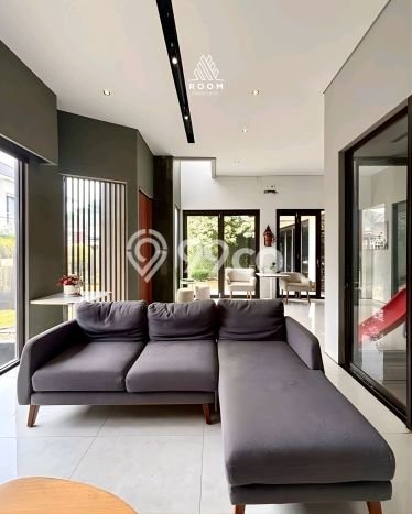 Siap Huni Hunian Elit 4 Kamar di BSD Dekat ke Mana Saja Siap Huni Hunian Elit 4 Kamar di BSD Dekat ke Mana Saja