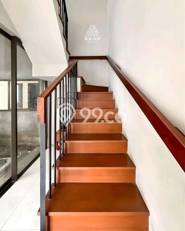 Siap Huni Hunian Elit 4 Kamar di BSD Dekat ke Mana Saja Siap Huni Hunian Elit 4 Kamar di BSD Dekat ke Mana Saja