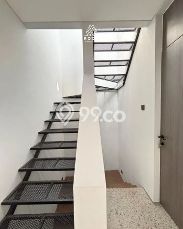 Jual Rumah Eksklusif 3 KT di Bintaro, Tangerang Selatan Jual Rumah Eksklusif 3 KT di Bintaro, Tangerang Selatan