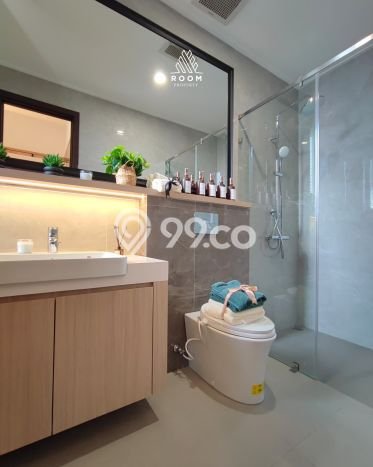Rumah Mewah LB 186m2 Siap Pakai Desain Elegan di Bintaro, Tangerang Selatan Rumah Mewah LB 186m2 Siap Pakai Desain Elegan di Bintaro, Tangerang Selatan