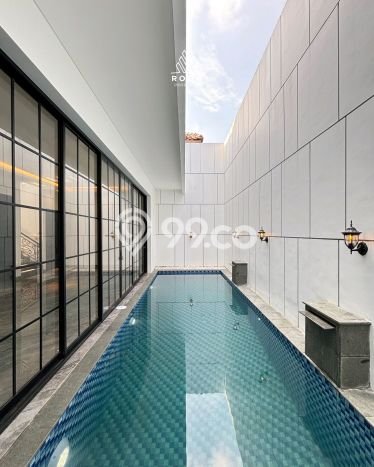 Hunian Elit LB 300m2 Siap Pakai Desain Elegan di Bintaro, Tangerang Selatan Hunian Elit LB 300m2 Siap Pakai Desain Elegan di Bintaro, Tangerang Selatan