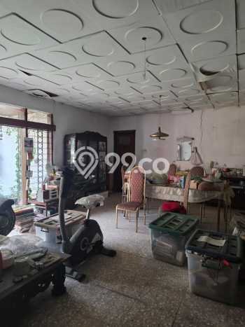 Unit Komersial Disewakan di Cipaganti di Area Ramai & Strategis Unit Komersial Disewakan di Cipaganti di Area Ramai & Strategis