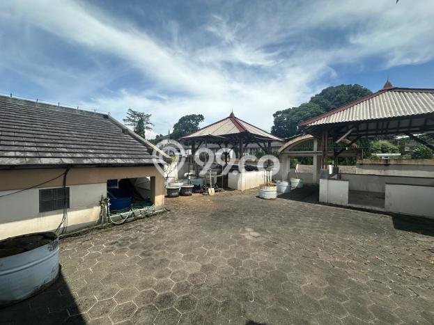 Jual Rumah Mewah Megah Dengan View Cantik di Setra Duta, Bandung Jual Rumah Mewah Megah Dengan View Cantik di Setra Duta, Bandung