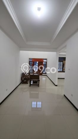 Rumah Minimalis 4 Kamar LT 150m2 di Kopo Rumah Minimalis 4 Kamar LT 150m2 di Kopo