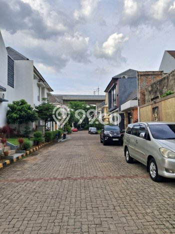 Rumah Luxury Modern Tanpa Renovasi di Jatibening Bekasi Rumah Luxury Modern Tanpa Renovasi di Jatibening Bekasi
