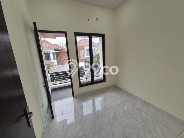 Jual Rumah Strategis Bagus Punya 3 KT di Jagakarsa Jakarta Selatan SHM Jual Rumah Strategis Bagus Punya 3 KT di Jagakarsa Jakarta Selatan SHM