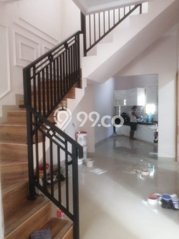Dijual Hunian Rumah Terawat 4 Kamar di Jatiwaringin, Bekasi Dijual Hunian Rumah Terawat 4 Kamar di Jatiwaringin, Bekasi