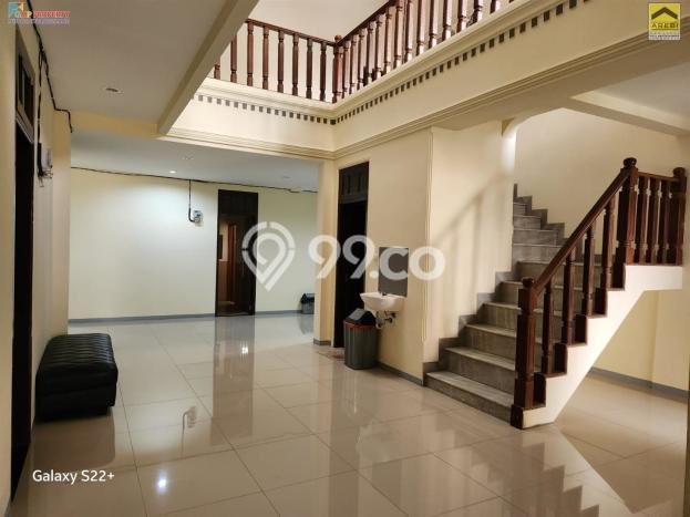 Hunian Mewah LB 544m2 Siap Pakai Desain Elegan di Pondok Gede, Bekasi Hunian Mewah LB 544m2 Siap Pakai Desain Elegan di Pondok Gede, Bekasi