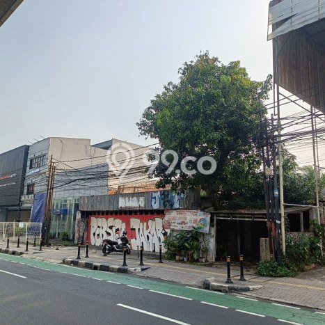 Tanah Dijual Lokasi Strategis di Jakarta Selatan dengan Luas 382m2 Tanah Dijual Lokasi Strategis di Jakarta Selatan dengan Luas 382m2