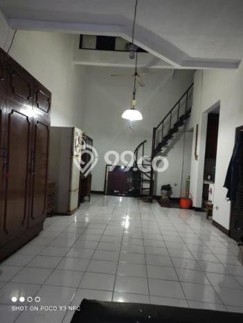 Rumah Strategis Modern Lb 135m2 di Duren Sawit, Jakarta Timur Rumah Strategis Modern Lb 135m2 di Duren Sawit, Jakarta Timur