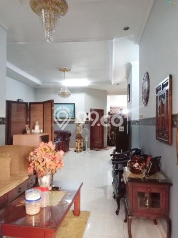 Rumah Luas Asri 4 KT Siap Pakai di Condet Jakarta Timur Rumah Luas Asri 4 KT Siap Pakai di Condet Jakarta Timur