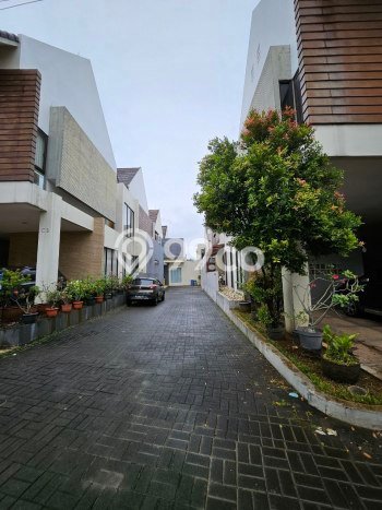 Dijual Hunian Mewah dengan Fasilitas Sekitar Komplit di Jagakarsa, Jakarta Selatan Dijual Hunian Mewah dengan Fasilitas Sekitar Komplit di Jagakarsa, Jakarta Selatan