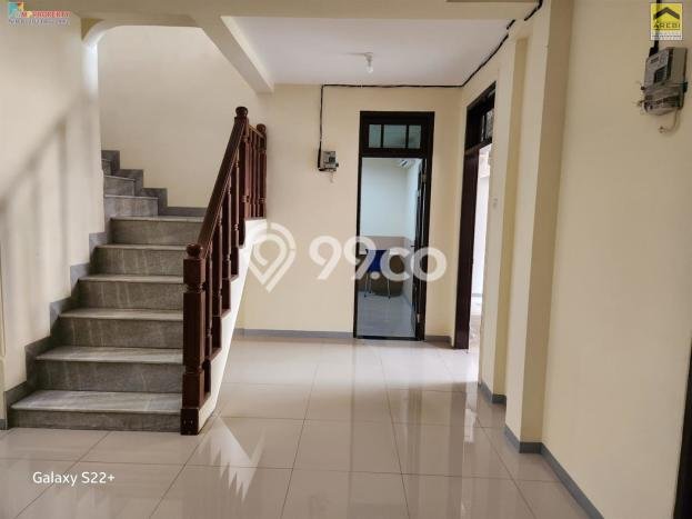 Hunian Mewah LB 544m2 Siap Pakai Desain Elegan di Pondok Gede, Bekasi Hunian Mewah LB 544m2 Siap Pakai Desain Elegan di Pondok Gede, Bekasi