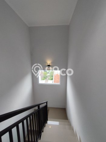 Rumah Modern Cantik 4 KT Bisa Langsung Pindah di Jagakarsa Rumah Modern Cantik 4 KT Bisa Langsung Pindah di Jagakarsa