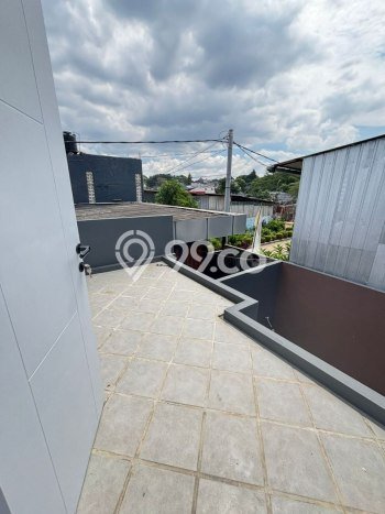 Rumah Minimalis 5 KT di Cikunir Bekasi Semi Furnished Rumah Minimalis 5 KT di Cikunir Bekasi Semi Furnished