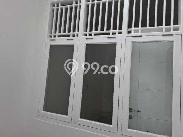 For Sale Hunian Rumah Terawat 5 Kamar di Jaka Setia, Bekasi For Sale Hunian Rumah Terawat 5 Kamar di Jaka Setia, Bekasi