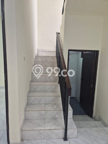 Jual Rumah Strategis Bagus Punya 3 KT di Jagakarsa Jakarta Selatan SHM Jual Rumah Strategis Bagus Punya 3 KT di Jagakarsa Jakarta Selatan SHM