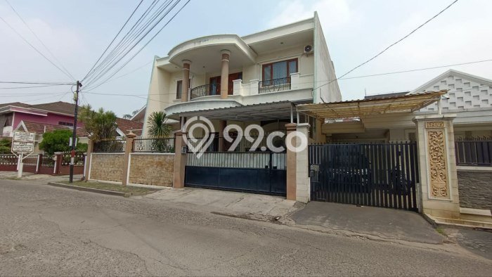 Rumah Luxury Modern Tanpa Renovasi di Jatiwaringin Bekasi Rumah Luxury Modern Tanpa Renovasi di Jatiwaringin Bekasi