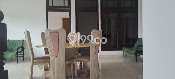 Dijual Rumah Mewah Elegan Dengan View Cantik di Pondok Bambu, Jakarta Timur Dijual Rumah Mewah Elegan Dengan View Cantik di Pondok Bambu, Jakarta Timur