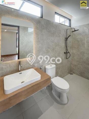 Rumah Luxury Modern Siap Huni di Legenda Wisata Jakarta Timur Rumah Luxury Modern Siap Huni di Legenda Wisata Jakarta Timur