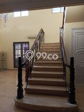 Rumah Mewah LB 282m2 Siap Pakai Desain Elegan di Kota Wisata, Bogor Rumah Mewah LB 282m2 Siap Pakai Desain Elegan di Kota Wisata, Bogor