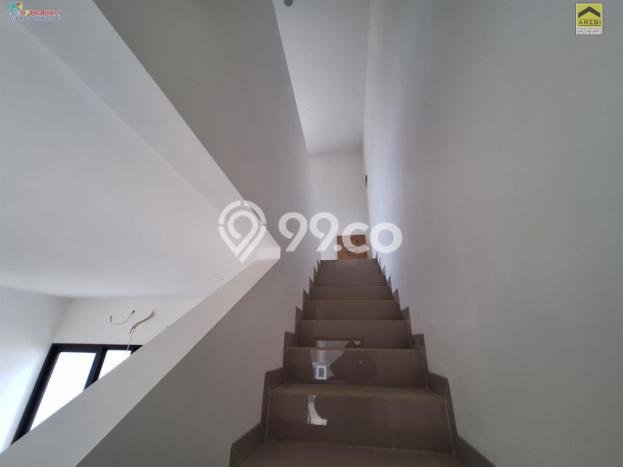 Jual Rumah Eksklusif 3 KT di Jatiwaringin, Bekasi Jual Rumah Eksklusif 3 KT di Jatiwaringin, Bekasi