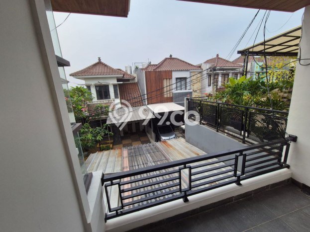 Jual Rumah Strategis Bagus Punya 3 KT di Jagakarsa Jakarta Selatan SHM Jual Rumah Strategis Bagus Punya 3 KT di Jagakarsa Jakarta Selatan SHM