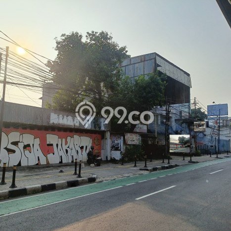 Tanah Dijual Lokasi Strategis di Jakarta Selatan dengan Luas 382m2 Tanah Dijual Lokasi Strategis di Jakarta Selatan dengan Luas 382m2