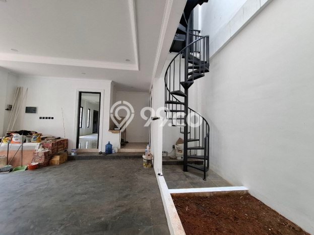 Rumah Elit LB 420m2 Siap Huni Desain Elegan di Taman Galaxy, Bekasi Rumah Elit LB 420m2 Siap Huni Desain Elegan di Taman Galaxy, Bekasi