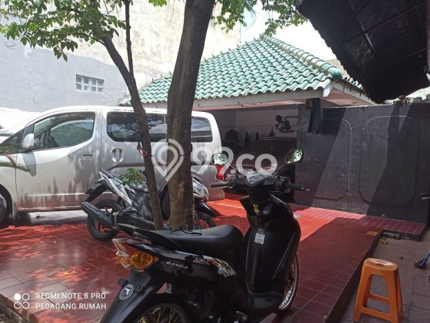 Jual Rumah Luas Megah Dengan View Cantik di Utan Kayu, Jakarta Timur Jual Rumah Luas Megah Dengan View Cantik di Utan Kayu, Jakarta Timur