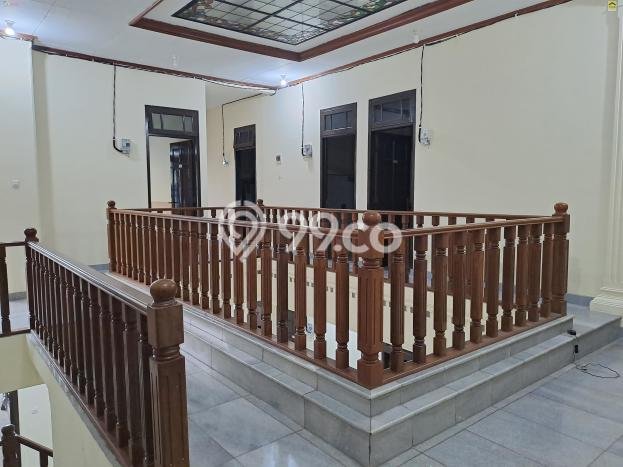 Hunian Mewah LB 544m2 Siap Pakai Desain Elegan di Pondok Gede, Bekasi Hunian Mewah LB 544m2 Siap Pakai Desain Elegan di Pondok Gede, Bekasi