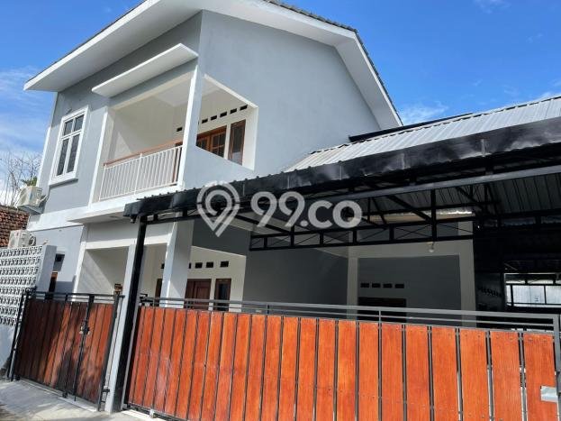 Rumah 2 Lt Cantik Carport Luas Dekat Sman 1 Sewon, Bantul Rumah 2 Lt Cantik Carport Luas Dekat Sman 1 Sewon, Bantul